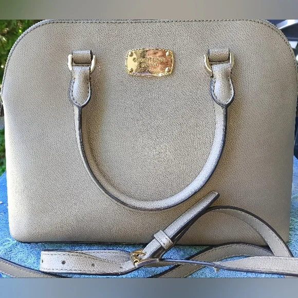 "Closet Filler" Options, EUC - Picture 8 of 9